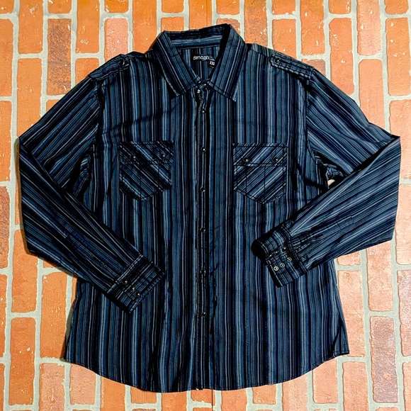 Smash Casual Button Down - Picture 1 of 1